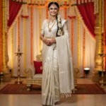 Off-White Soft Silk Saree with Silver Jacquard Weave - Image 3