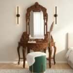 Victorian Elegance: Antique Ornate Dressing Table with Arch Mirror - Image 2