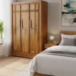 Classic Solid Oak 3-Door Wardrobe with Integrated Storage