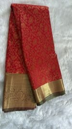 Regal Crimson Banarasi Silk Saree with Contrast Bottle Green Border - Image 5