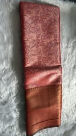 Timeless Elegance – Rosewood Pink Banarasi Silk Saree with Antique Zari Border - Image 4